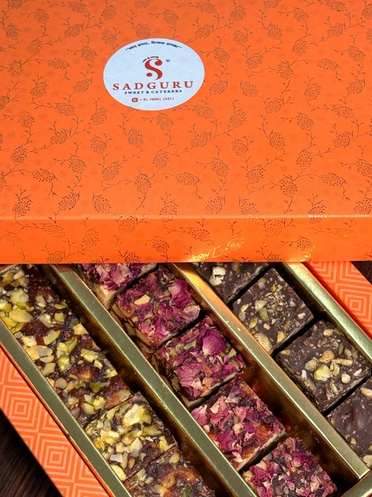 Dry Fruit Bliss Gift Box (Khajur Dry Fruits , Sahi Gulab , Rostilia Dry Fruits )