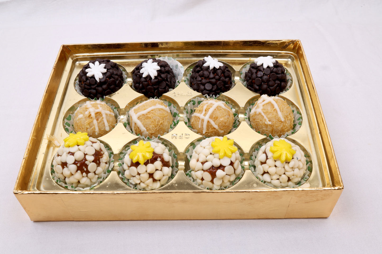 GIFT BOX