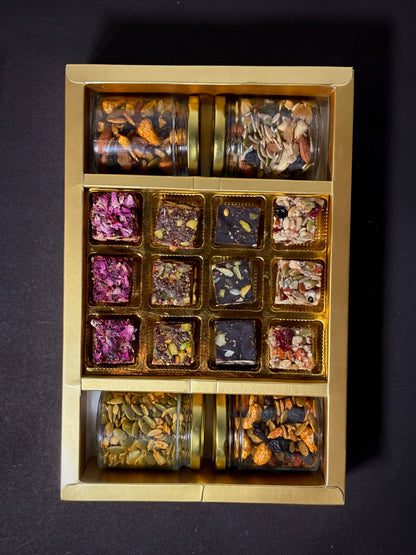 Premium Gourmet Dry Fruit &amp; Sweet Gift Box